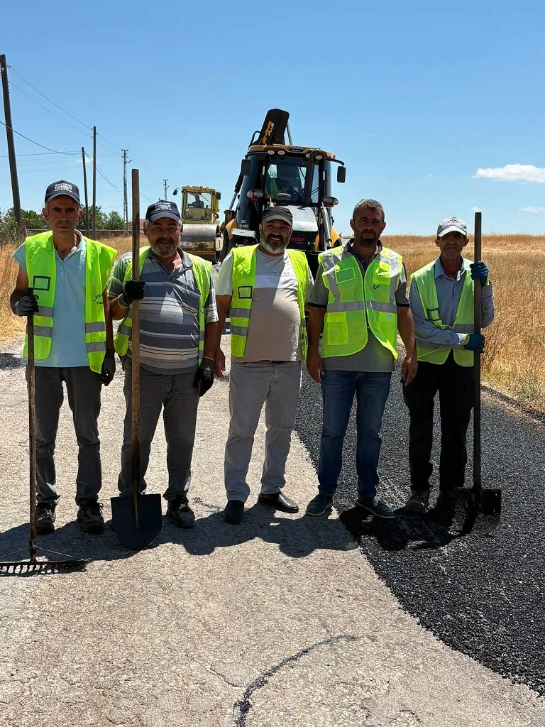 Oğulcuk Köyü’nde başlatılan yol bakım ve onarım çalışmalarıyla ulaşımın daha
