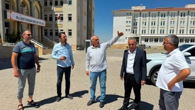 Boğazlıyan Belediye Başkanı Gökhan Coşar, İlçe Milli Eğitim Müdürü Mustafa