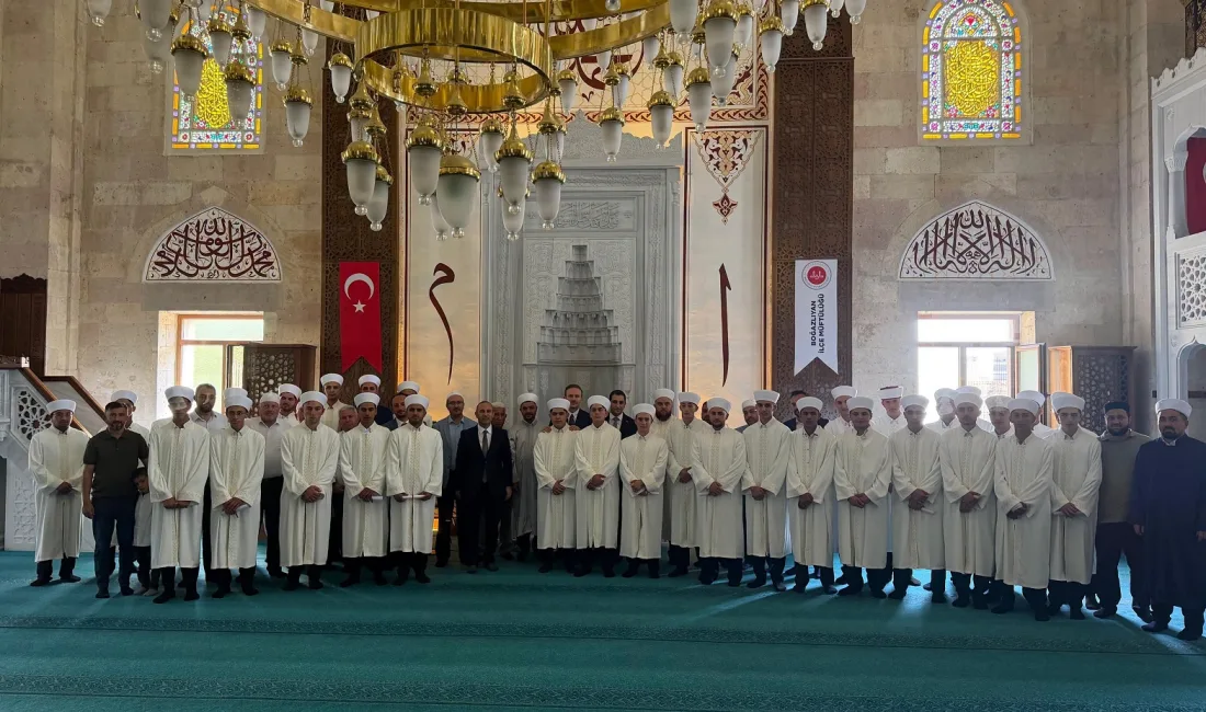 Şeyhül Kurra Ahmet Şükrü Efendi Kur’an Kursu’nda hafızlık eğitimlerini tamamlayan