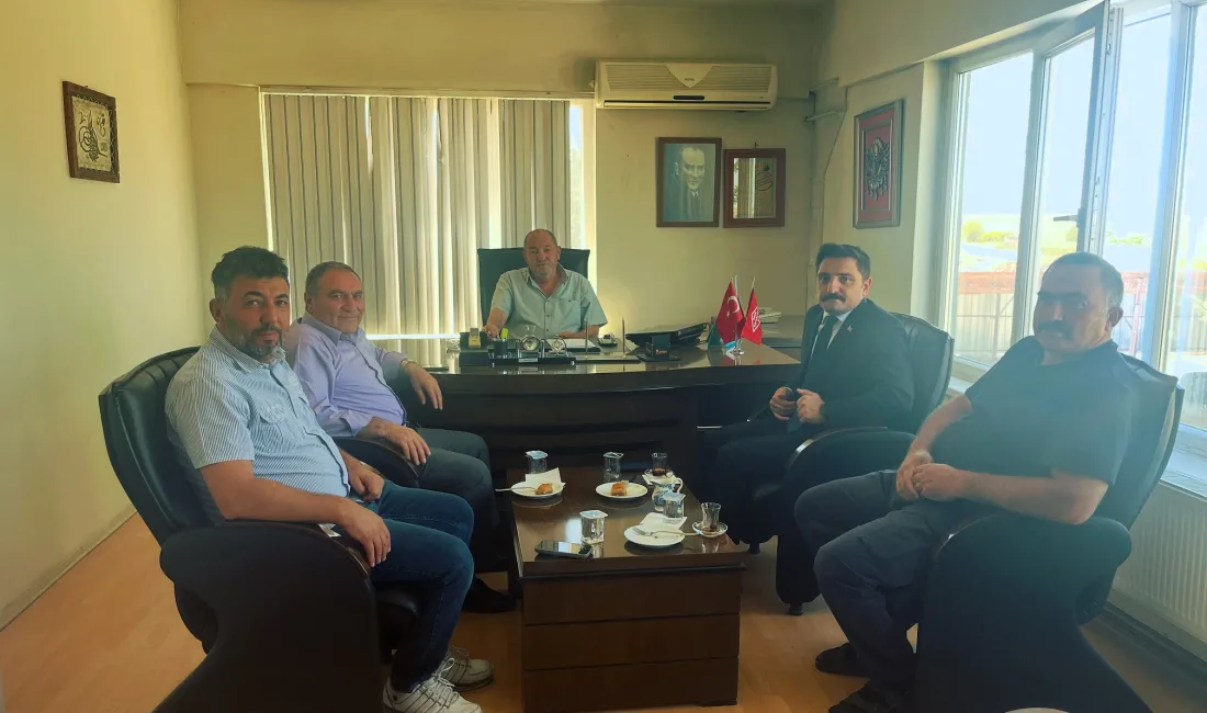Yenifakılı Kaymakamı İsmail Kalender ve İlçe Özel İdare Müdür Vekili