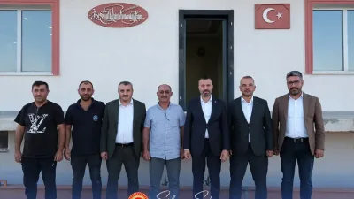 AK Parti Yozgat Milletvekili Süleyman Şahan, beraberindeki teşkilat mensuplarıyla birlikte
