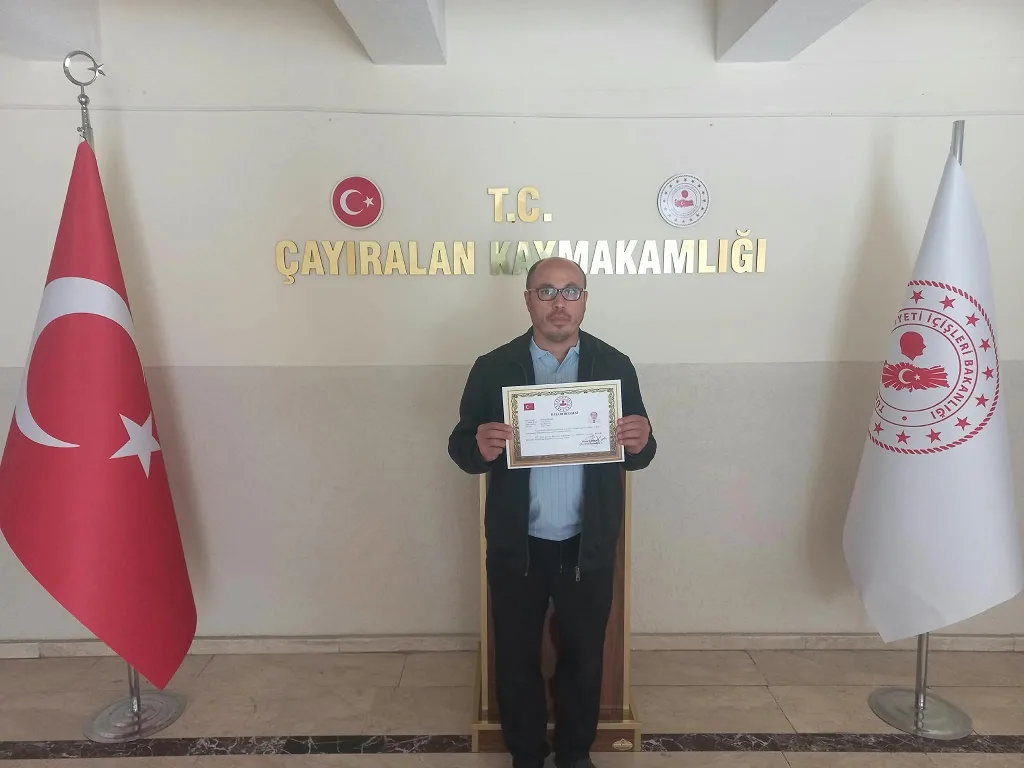 Çayıralan Merkez Aşağı Kümbetli Camii İmamı İlhami Çamsarı, görevindeki gayretli,