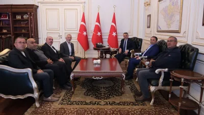 Anadolu Motorlu Taşıyıcılar Kooperatifi Üst Birliği Başkanı Altay Öztürk ve