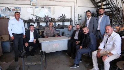 AK Parti Yozgat Milletvekili Süleyman Şahan, beraberindeki teşkilat mensuplarıyla birlikte