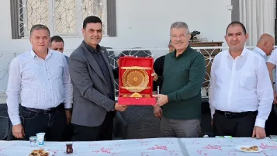 Çiftçi Ergün Fakılı’nın tarlasında gerçekleştirilen pancar söküm programının ardından Emin