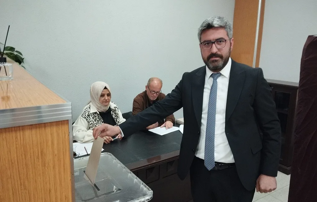 Boğazlıyan Ticaret Borsası’nda gerçekleştirilen başkanlık seçiminde Bekir Polat 37 oy