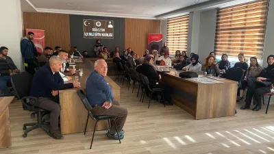 AK Parti Boğazlıyan İlçe Kadın Kolları Başkanı Gürcü Yalçın ve