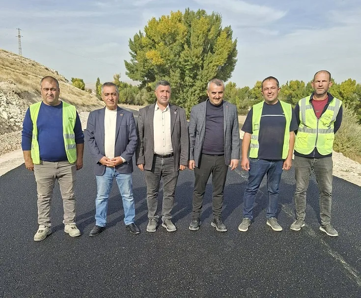 AK Parti İl Genel Meclisi Üyesi Halil İbrahim Zorluaslan ve