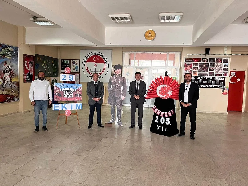 Boğazlıyan İlçe Millî Eğitim Müdürü Mustafa Şimşek, Cumhuriyet İlkokulu ve