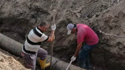 Sırçalı Belediyesi tarafından kanalizasyon ana hattında yürütülen bakım, onarım ve